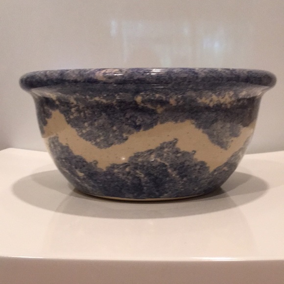 Pottery Mixing Bowl - Picture 8 of 12